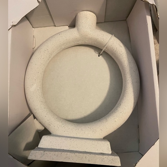 Abstract candle holders - Picture 1 of 6